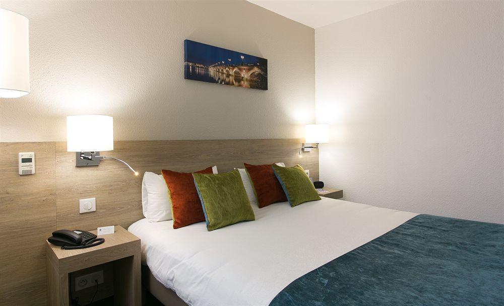 Quality Hotel Bordeaux Pessac Gradignan Bagian luar foto