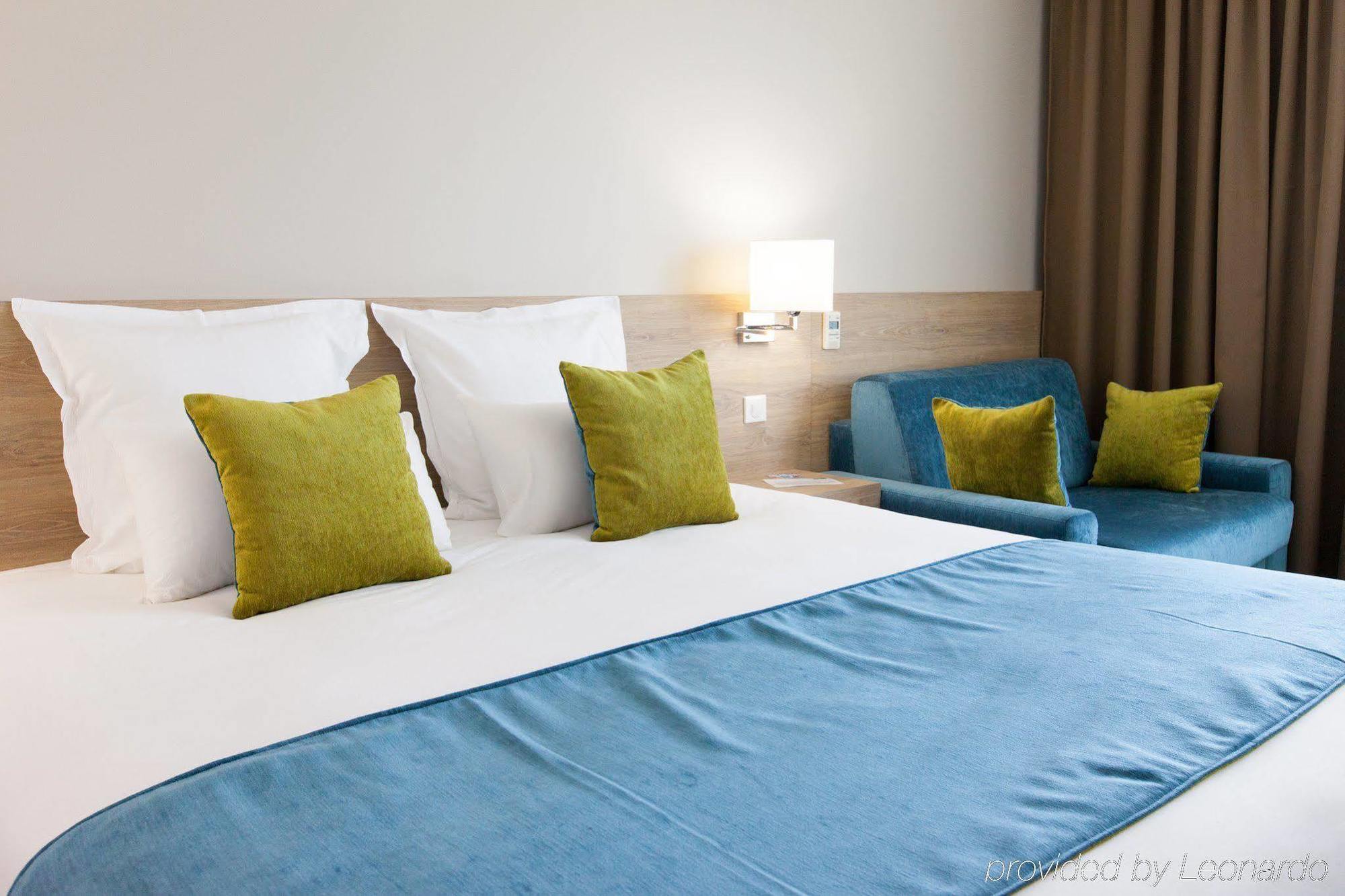 Quality Hotel Bordeaux Pessac Gradignan Bagian luar foto